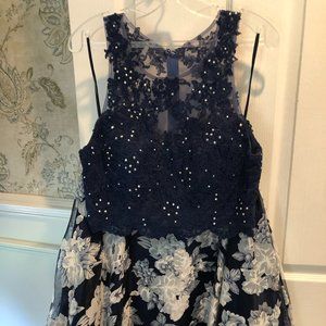 Beautiful two piece blue and white Jovani women short dress, size 12.